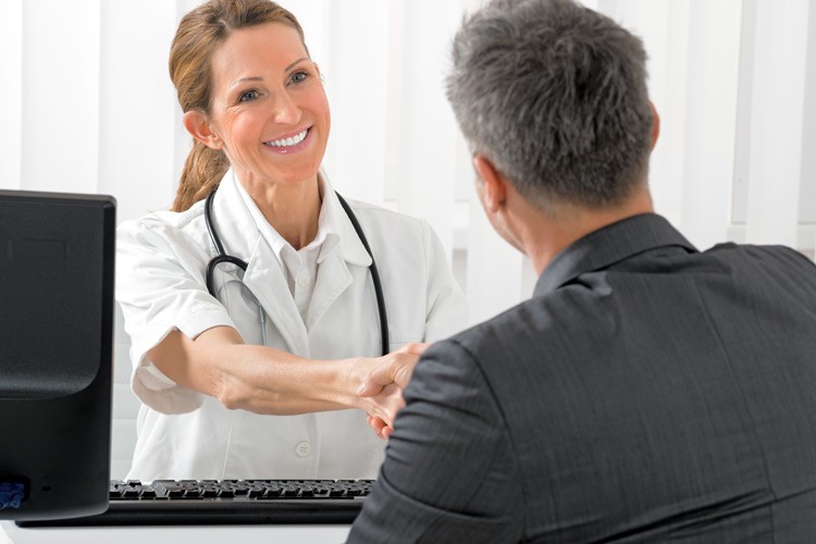 KBC Easy Invest Service pour professions libérales médicales Vous êtes psychologue, kinésithérapeute, logopède, pharmacien, dentiste, vétérinaire ou médecin? Les spécialistes en investissement de KBC font fructifier votre patrimoine.