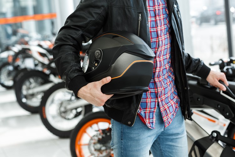 Ihre Motorradversicherung Breid je motorverzekering uit met een verzekering rechtsbijstand